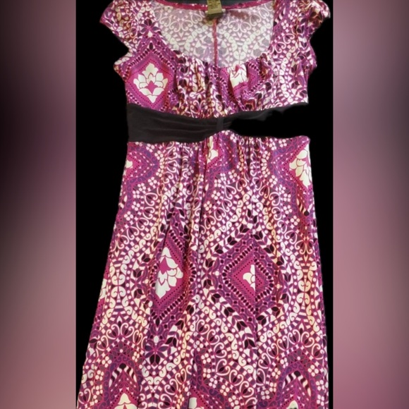 DE.CØDED | Small Pink Lined Boho Banded Dress with cap sleeves - Picture 7 of 7